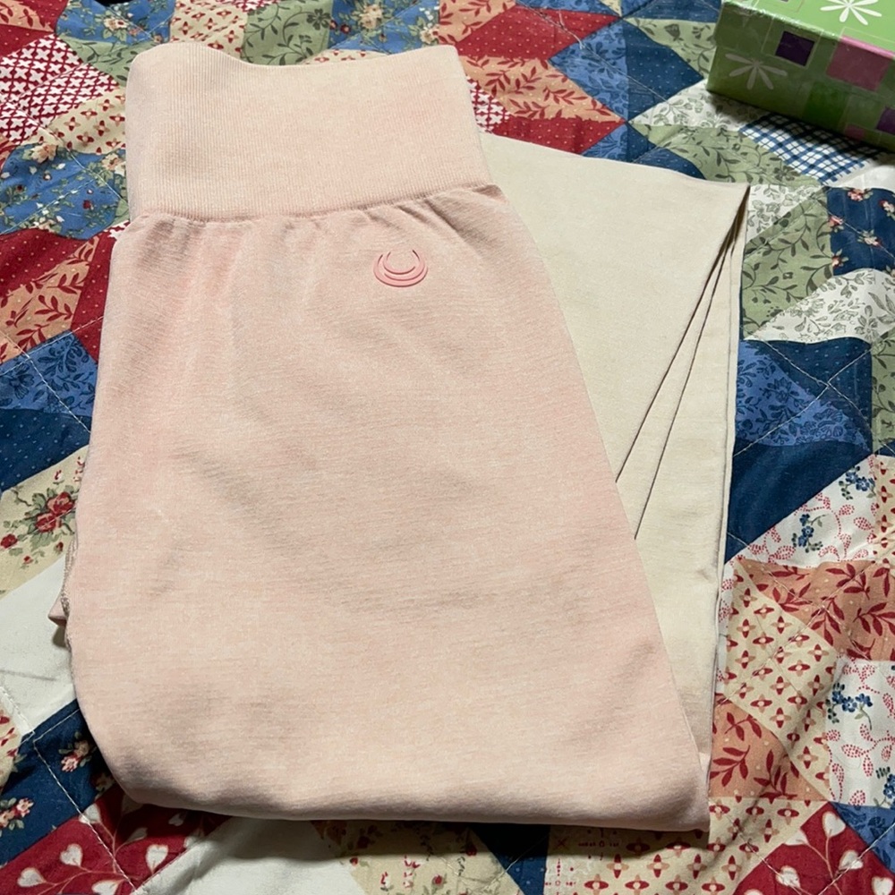Ombré pink leggings